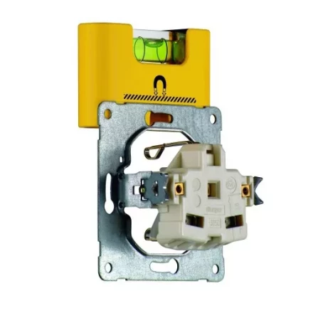 Уровень тип  Pocket Electric  70x20x40мм с магнитом и пазом под отвертку   STABILA купить в Губкинске