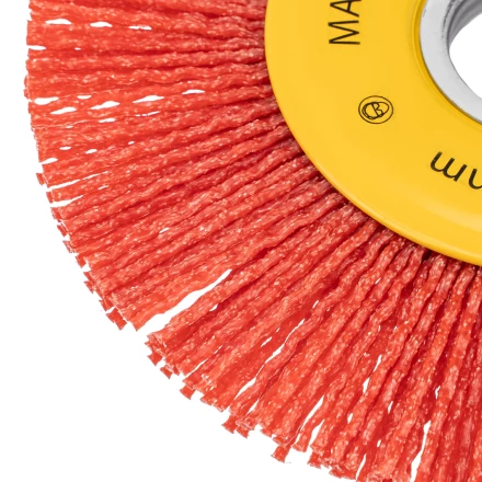 Щетка для УШМ, Denzel 125 мм, плоская, нейлоновая щетина, посадка 22,2 мм, 74461 купить в Губкинске