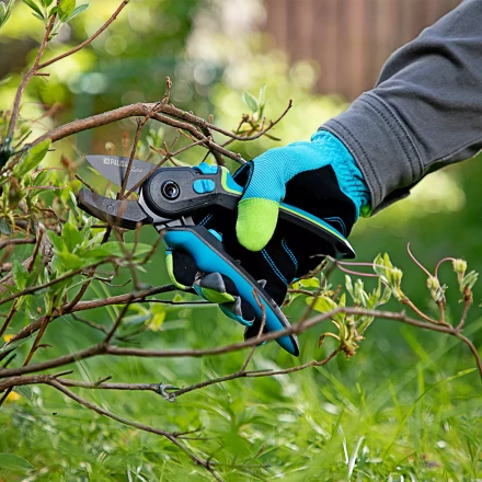 Секатор с наковальней Palisad, 220 мм, регулировка захвата, трехкомпонентные рукоятки, Luxe, 604805 купить в Губкинске