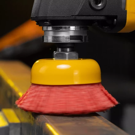 Щетка для УШМ, 75 мм, Чашка, нейлоновая щетина, М14, Denzel 74465 купить в Губкинске