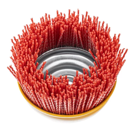 Щетка для УШМ Denzel, 100 мм, Чашка, нейлоновая щетина, М14, 74469 купить в Губкинске