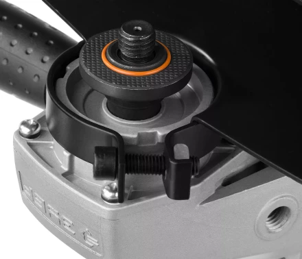 Машина углошлифовальная УШМ-180-1800 ПМ3 серия МАСТЕР купить в Губкинске