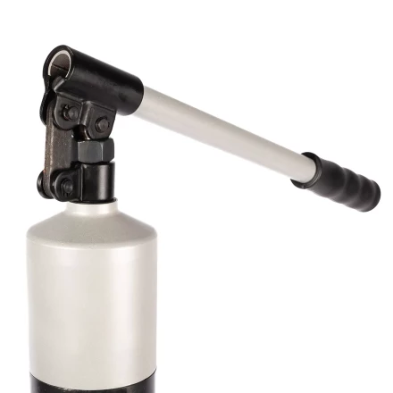 Съемник гидравлический самоцентрирующийся автономный КВТ СГСА-5К со встроенным насосом усилием 5 т (91804) купить в Губкинске