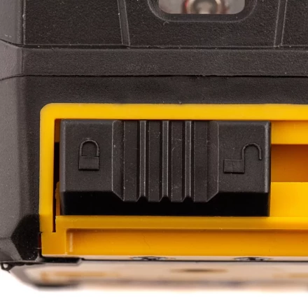 Лазерный уровень LX 02 Red, 20 м, 635 нм, резьба 1/4&quot; Denzel 35056 купить в Губкинске