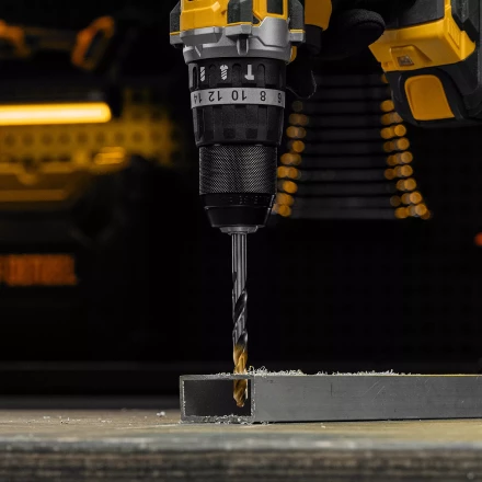 Сверло спиральное по металлу Denzel, 8,5 x 117мм, Р6М5, Golden Tip, многогранная заточка, 718283 купить в Губкинске