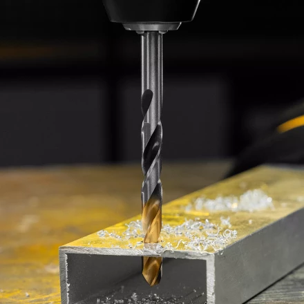 Сверло спиральное по металлу Denzel, 8,5 x 117мм, Р6М5, Golden Tip, многогранная заточка, 718283 купить в Губкинске