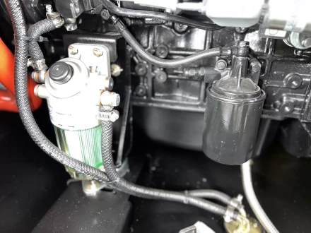 Дизельный генератор Vektor AD-30Y-T400 в шумозащитном кожухе с АВР купить в Губкинске