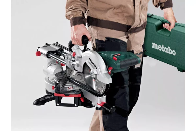 Пила торцовочная KGS 216 M 619260000 METABO купить в Губкинске