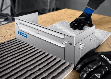 ЗУБР зуб 10*10 мм, до 600 мм, оцинкованная сталь, Раздвижная гребенка для плитки, ПРОФЕССИОНАЛ (08045-10) купить в Губкинске