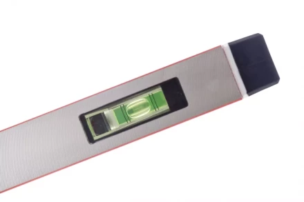 Уровень алюминиевый магнитный 2000 мм с зеркальным глазком MATRIX 2 компонентные рукоятки артикул 34736 купить в Губкинске