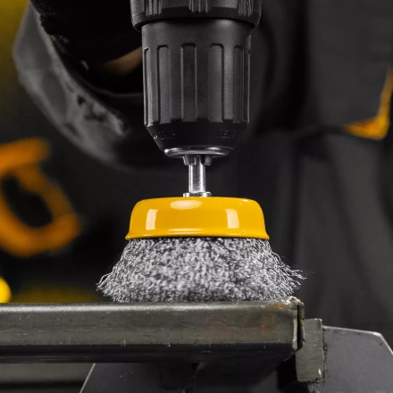 Щетка для дрели Denzel, 75 мм, Чашка, со шпилькой, нержавеющая витая проволока, 744773 купить в Губкинске