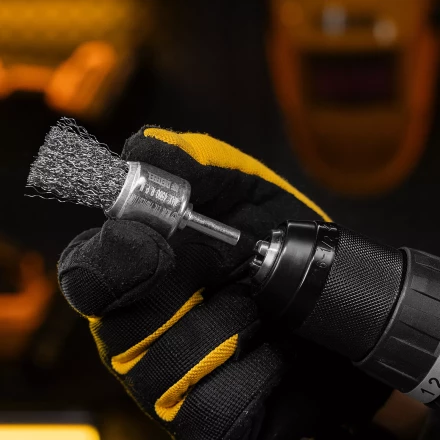 Набор щеток для дрели, 1 Плоская 50мм, 2 Чашки 25-50мм, шпилька, нерж. вит. проволока Denzel 74491 купить в Губкинске