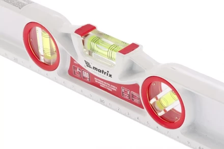 Уровень алюминиевый литой фрезерованный 3 глазка две ударные площадки 600 мм MATRIX артикул 34911 купить в Губкинске