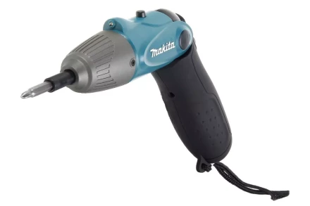 Отвертка Makita 6723DW с набором бит в кейсе купить в Губкинске