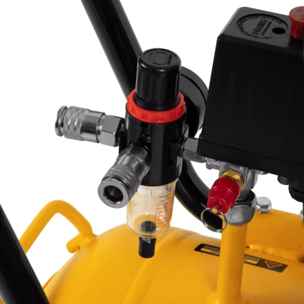 Компрессор безмасляный, малошумный Denzel DLS 2200/50, 2200 Вт, 2x1100, 50 л, 380 л/мин купить в Губкинске