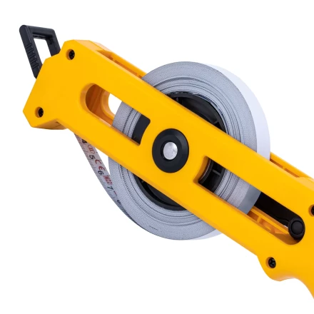 Рулетка геодезическая Denzel 20 м х 13 мм, открытый корпус, металлическая лента, 31490 купить в Губкинске