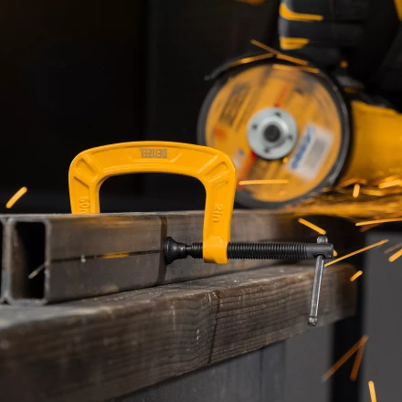 Струбцина G-образная Denzel, усиленная, 50 мм, 20641 купить в Губкинске