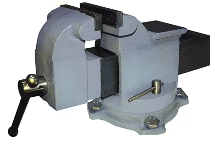 Тиски  слесарные поворотные 150мм с наковальней 20086 купить в Губкинске