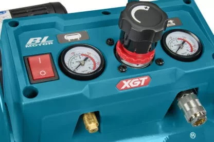 Компрессор аккумуляторный  Makita AC001GZ (9.3 bar, 40V,  без АКБ и ЗУ) купить в Губкинске