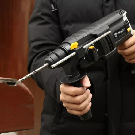 Перфоратор DKH850W DEKO, 063-4111 купить в Губкинске
