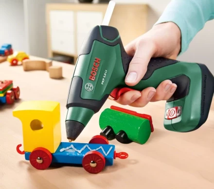 Аккумуляторный клеевой пистолет BOSCH РКР 3,6 Li (0.603.264.620) купить в Губкинске