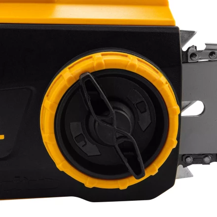 Пила цепная электрическая Denzel EDS-1800P 95615, 1.8 кВт,поперечная, шина 40 см, шаг 3/8, паз 1.3 мм, 57 звеньев купить в Губкинске