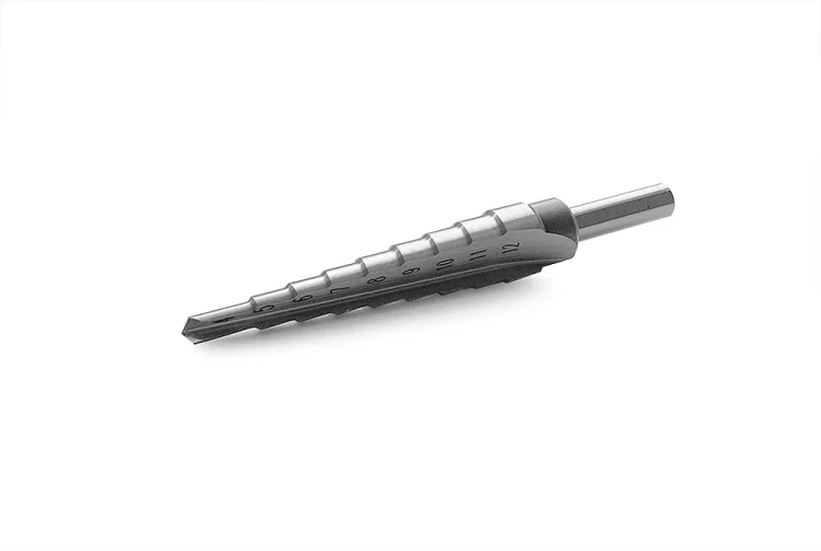 Ступенчатое сверло MESSER с прямой канавкой. Диаметр 4-12мм. Ступеней 9. купить в Губкинске