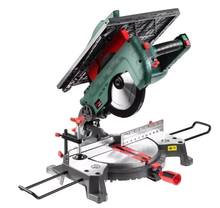 Пила торцовочная Hammer Flex STL1800/250C купить в Губкинске