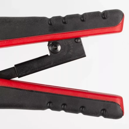 Кримпер многофункциональный КВТ JT-02 с 2 встроенными модулями для обжима RJ-45, RJ-12, RJ-11 (84626) купить в Губкинске