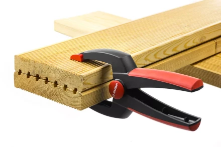 Струбцина ЗУБР &quot;МАСТЕР&quot; быстрозажимная, 210мм 32246-210 купить в Губкинске