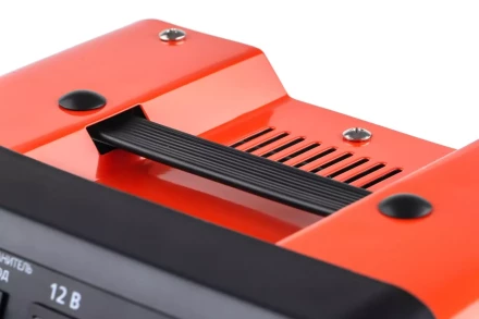 Устройство зарядное WESTER CH20 купить в Губкинске