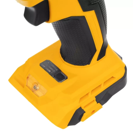 Гайковерт ударный аккумуляторный бесщеточный Denzel 26502 CIW-IB-300-0, Li-ion, 18В, 300Нм купить в Губкинске