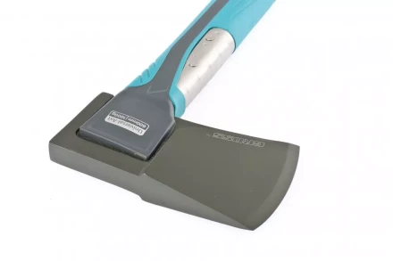 Топор универсальный 1000 гр кованый тефлоновое покрытие двухкомпонентное пластиковое топорище 600 мм Gross 21454 купить в Губкинске