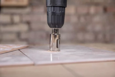 Коронка алмазная HAMMER Ф35мм HEX (DHS 35.0*65/5) купить в Губкинске