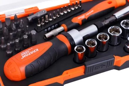 Набор отверток-держателей с битами и торцевыми головками Кратон Complect SSK-03, 41 пр. в кейсе 2 09 05 003 купить в Губкинске