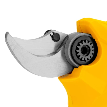 Секатор аккумуляторный Denzel CP-30-0, 18В Li-Ion 59436 купить в Губкинске