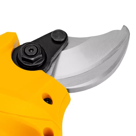 Секатор аккумуляторный Denzel CP-30-0, 18В Li-Ion 59436 купить в Губкинске