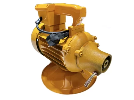 Электропривод глубинного вибратора для бетона TOR ZN50-C 1024063 купить в Губкинске