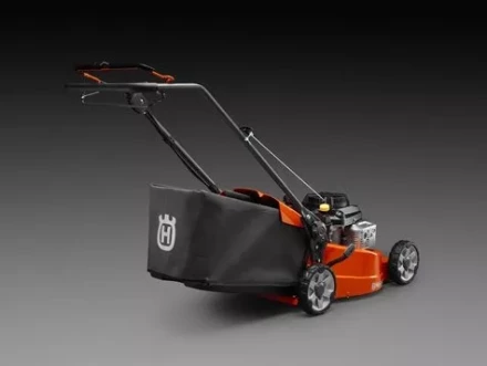 Газонокосилка бензиновая Husqvarna LC 551SP. Профи самоходная KawasakiFJ180 купить в Губкинске