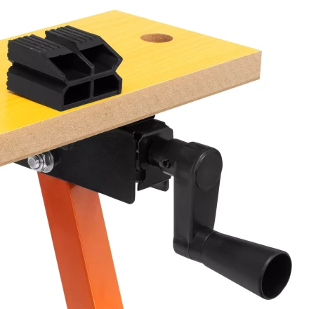 Верстак-тиски Sparta 257065, 605 х 635 х 750 мм, портативный купить в Губкинске