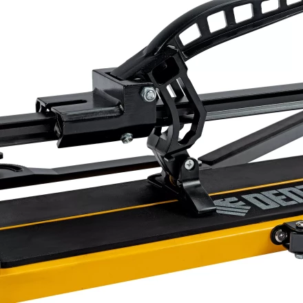 Плиткорез рельсовый Denzel 1000х16мм, каретка на подш., стальная станина, усил. рукоятка-пенал 877018 купить в Губкинске