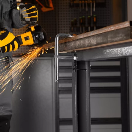 Струбцина F-образная Denzel, 80x200мм, кованая 20465 купить в Губкинске