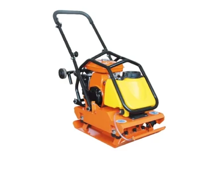 Виброплита TOR C-95T(R) 109 кг, 18кН (Loncin)  бак, колесный комплект 1022014 купить в Губкинске