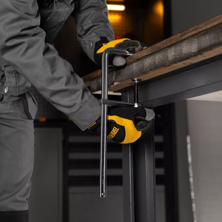 Струбцина F-образная Denzel, 80x300мм, кованая 20466 купить в Губкинске