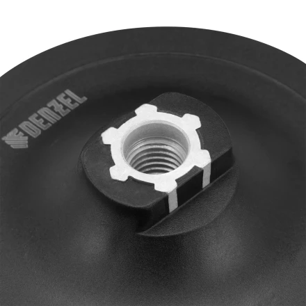 Тарелка опорная для дрели и УШМ с липучкой, 150 мм, стандартная, с адаптером c М14 на d8 Denzel 76252 купить в Губкинске