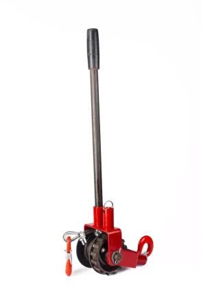 Лебедка ручная TOR ЛР-0,63 3 м 112633 купить в Губкинске