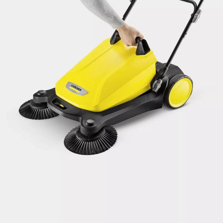 Ручная подметальная машина KARCHER S 4 купить в Губкинске