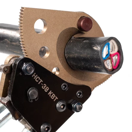 Секторные ножницы КВТ НСТ-38 для резки кабелей до 38 мм, проводов АС со стальным сердечником и прутков из низкоуглеродистой стали (84394) купить в Губкинске