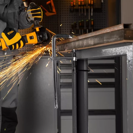 Струбцина Denzel F-образная, 100x300мм, кованая 20470 купить в Губкинске