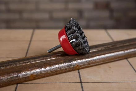 Кордщетка HAMMER чаша 63мм для дрели витая сталь (207-203) купить в Губкинске